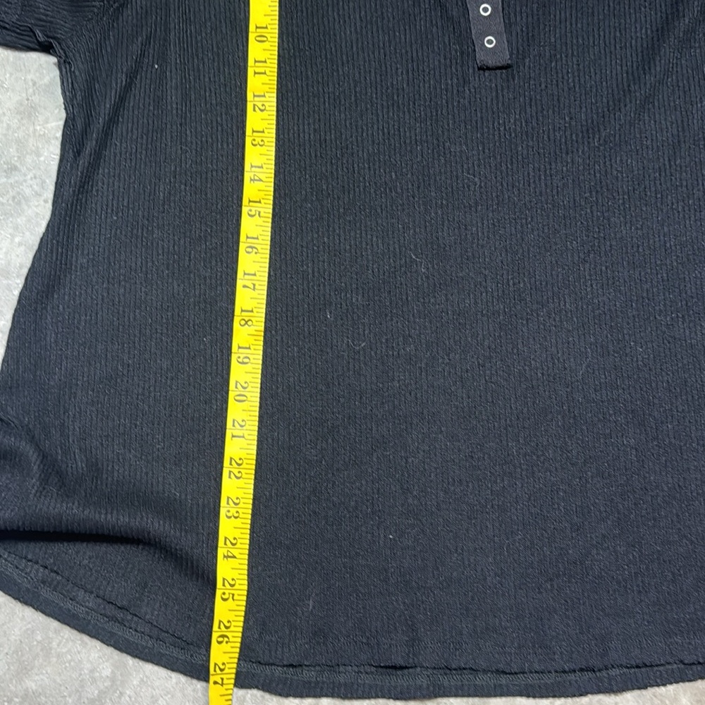 Three Bird Nest Leila Ribbed Henley oversized Top - Black - Picture 7 of 9